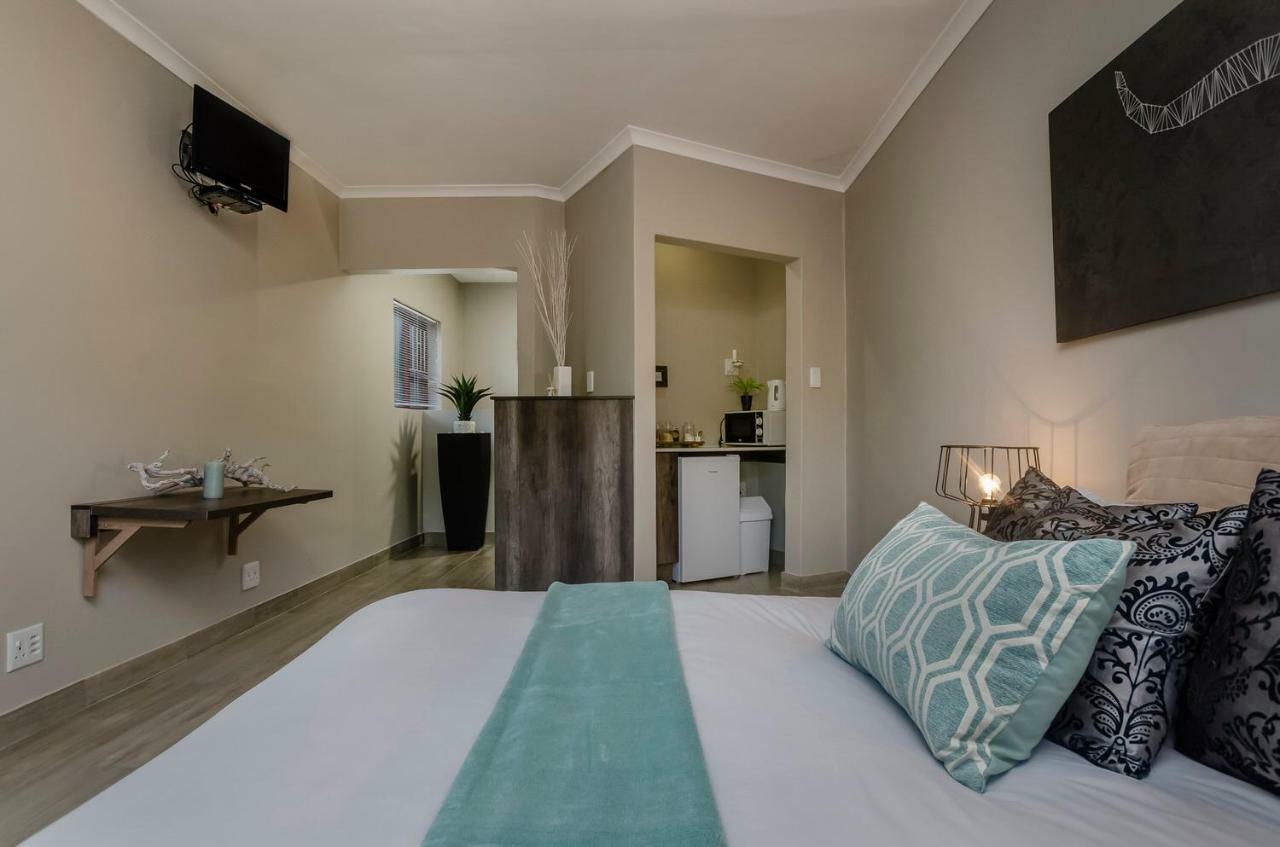 15 Port Elizabeth Country Getaway Deer Park Estate15 Hotel ภายนอก รูปภาพ